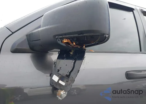 2015 Ram 1500 Outdoorsman z USA, uszkodzony, nr VIN 1C6RR6LT3FS675674